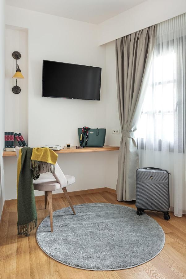 Petrou Suites Ioánnina Eksteriør bilde